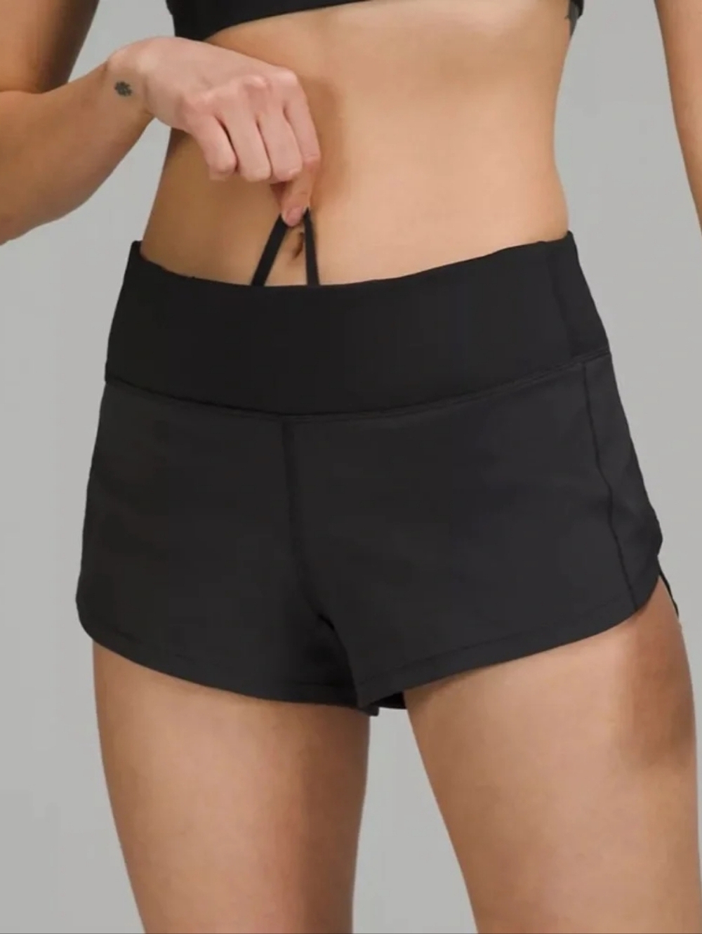Lululemon Speed Up Shorts low rise size 0-1